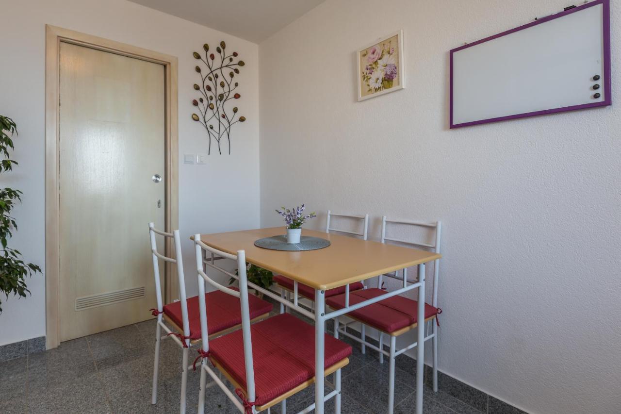 Holiday House Almissa Omiš Esterno foto